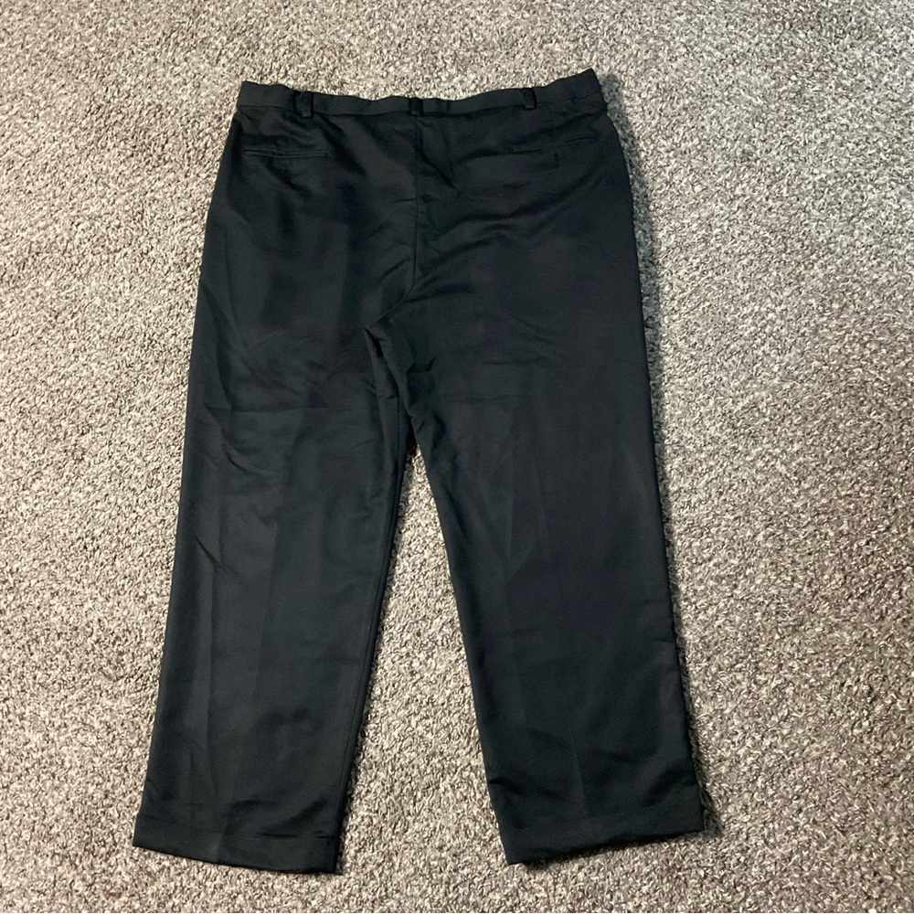 Men's hagger straight fit pants.